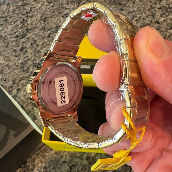 Invicta Speedway
Dominus Men's Watch - 42mm,
Gold - Picture 4 of 7